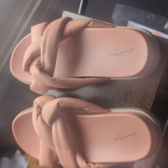 Women's Cosette Padded Slide Sandals Universal Threads - Coral Pink -Size 7 - Picture 9 of 10